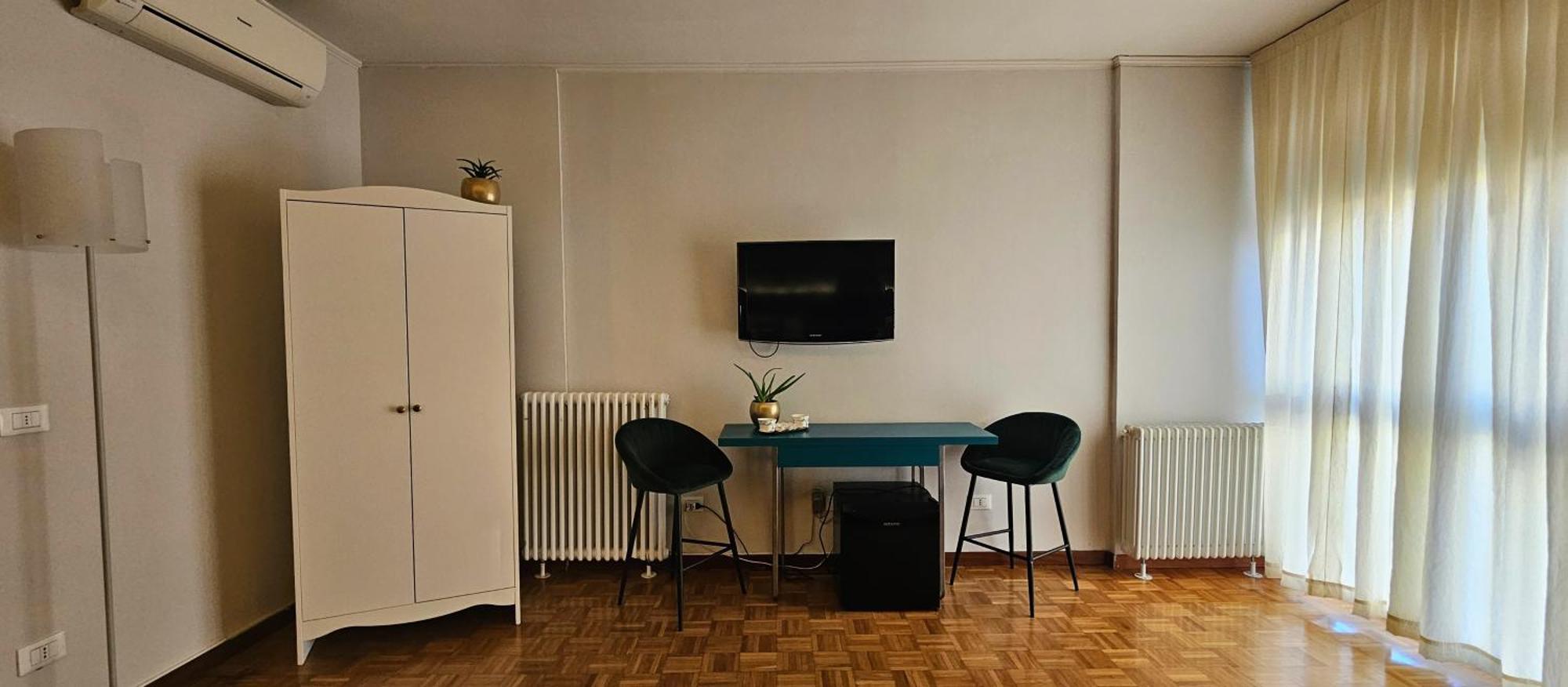 Verona Express Rooms Exteriör bild